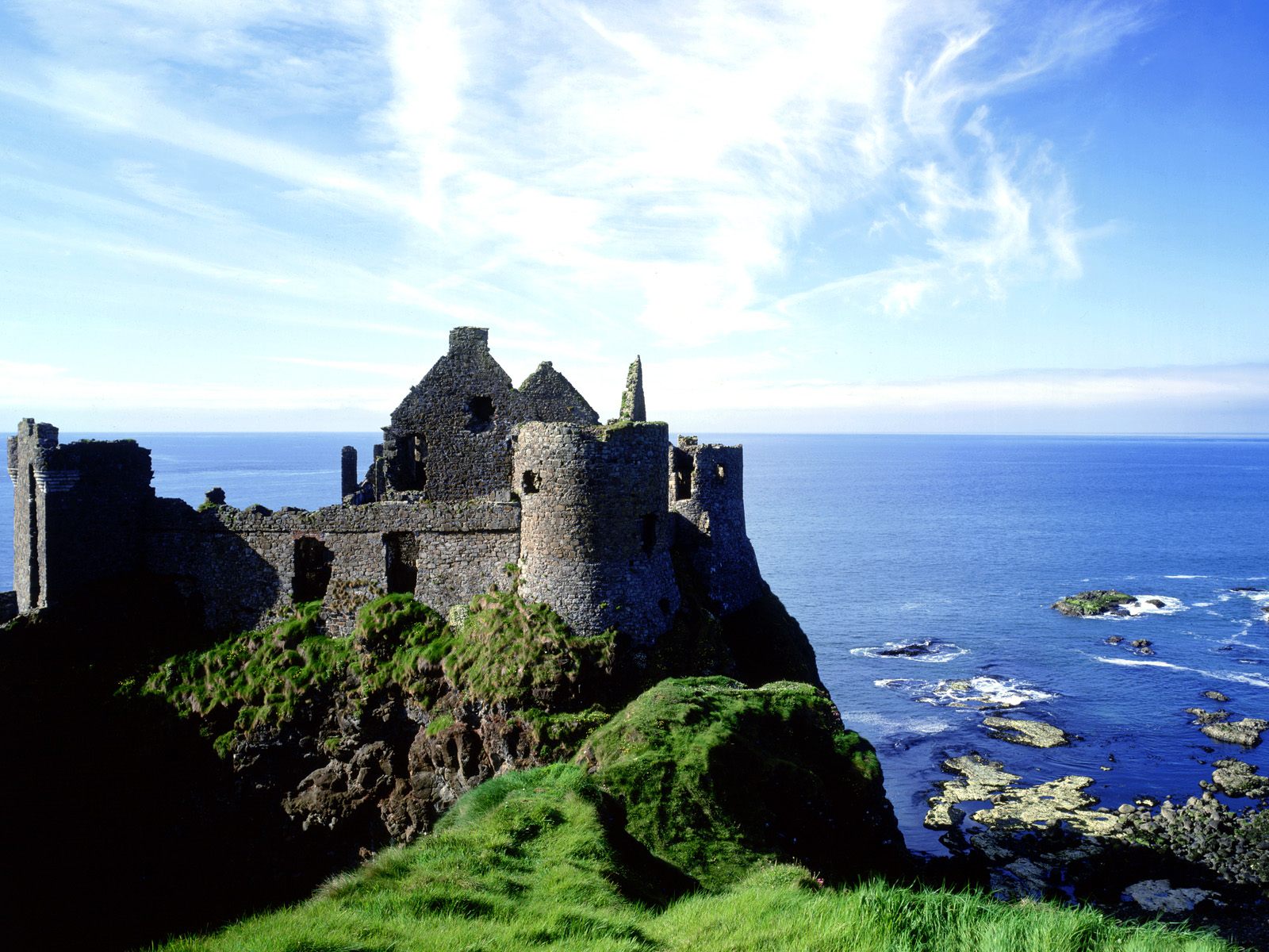 Dunluce Castle, County Antrim, Ireland.jpg