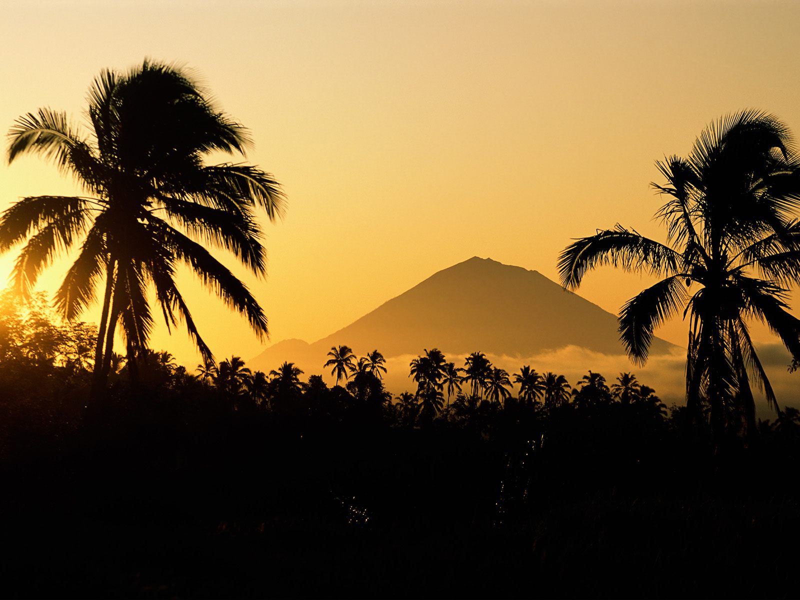 Mount Agung, Bali, Indonesia.jpg